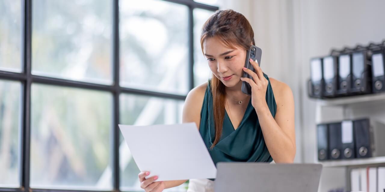 healthcare administrator evaluating print costs